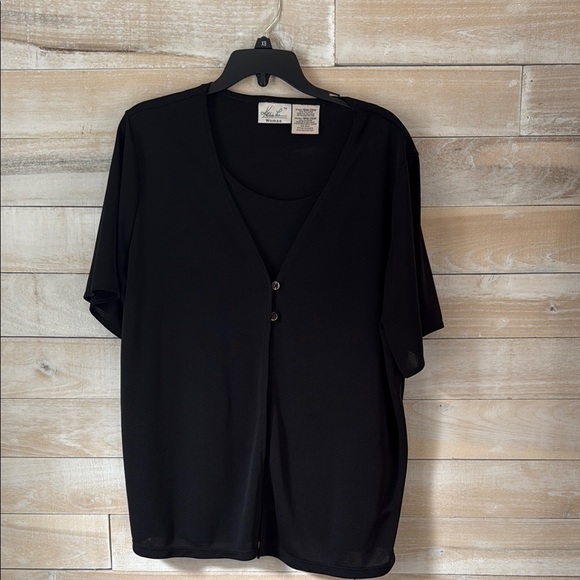 Kathie Lee Woman’s Plus Dressy Black Short Sleeve Top Size 18W/20W - Picture 1 of 4
